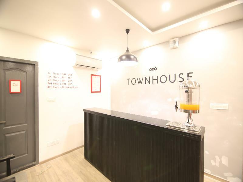 Townhouse Airport Road Ξενοδοχείο Yelahanka Εξωτερικό φωτογραφία