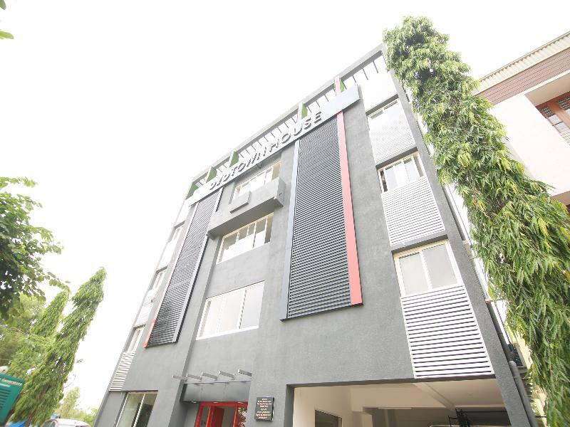 Townhouse Airport Road Ξενοδοχείο Yelahanka Εξωτερικό φωτογραφία